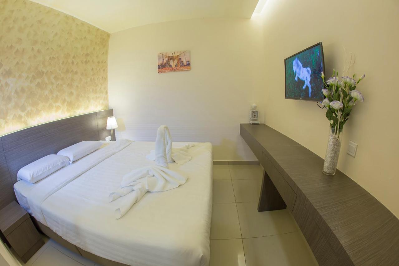 Hotel Sin Jo Johor Bahru Kültér fotó